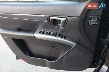 Внедорожник / Кроссовер Hyundai Santa FE 2011 в 
