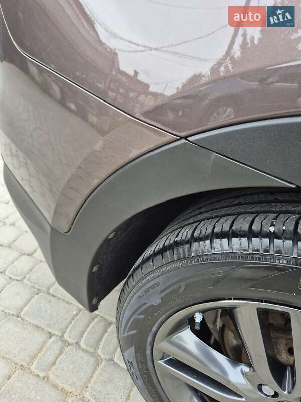 Внедорожник / Кроссовер Hyundai Santa FE 2014 в Нововолынске