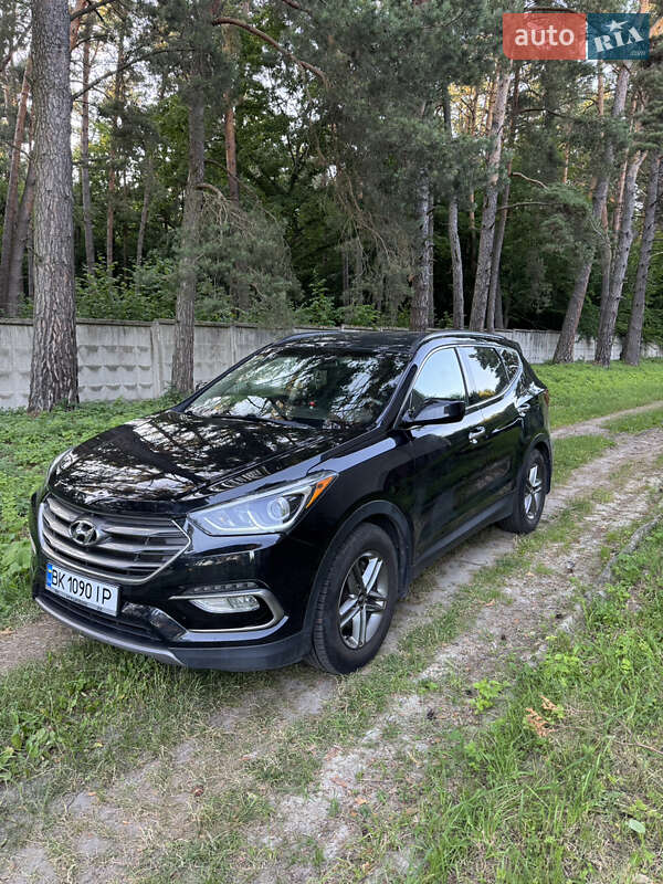 Внедорожник / Кроссовер Hyundai Santa FE 2016 в Ровно