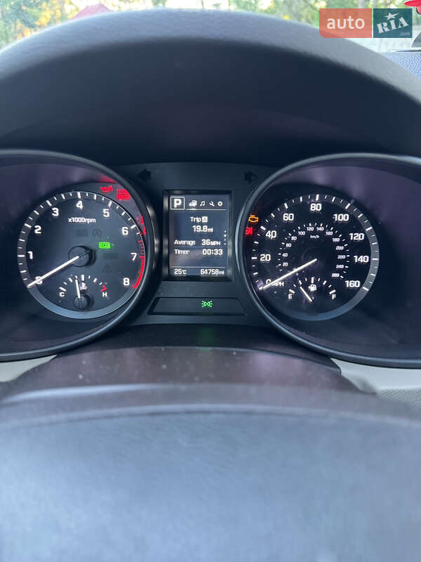 Внедорожник / Кроссовер Hyundai Santa FE 2016 в Ровно