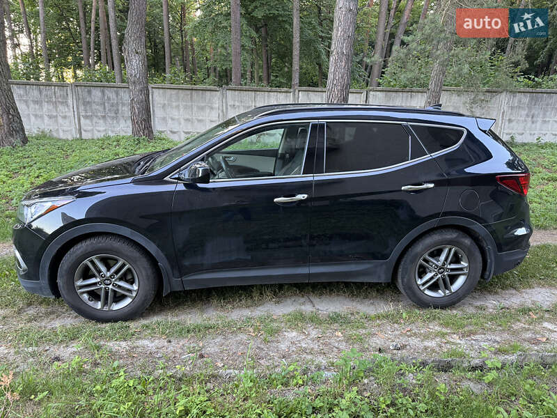 Внедорожник / Кроссовер Hyundai Santa FE 2016 в Ровно