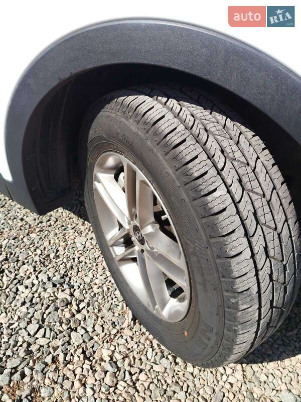 Позашляховик / Кросовер Hyundai Santa FE 2016 в Одесі