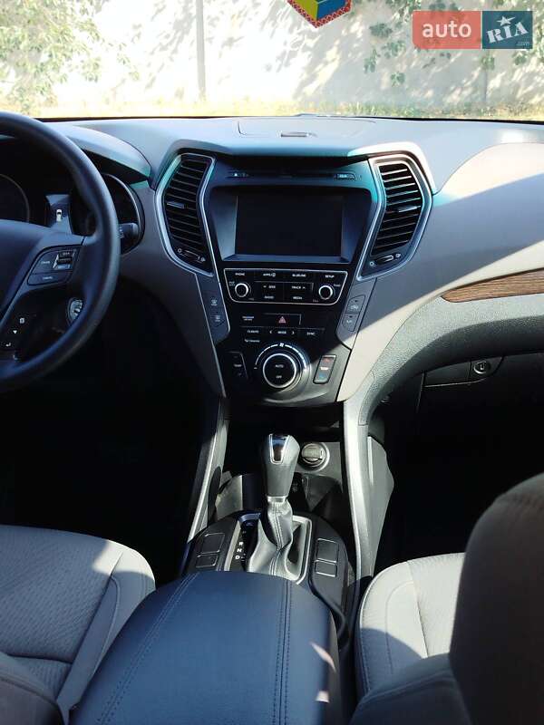 Позашляховик / Кросовер Hyundai Santa FE 2016 в Одесі