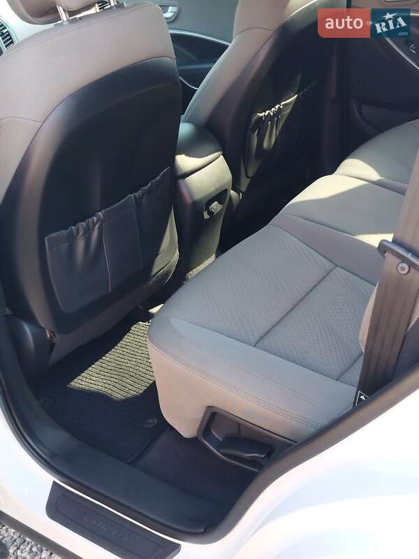 Позашляховик / Кросовер Hyundai Santa FE 2016 в Одесі