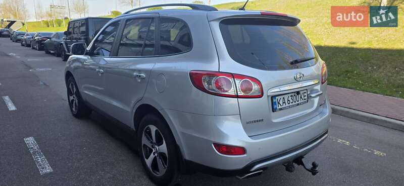 Позашляховик / Кросовер Hyundai Santa FE 2012 в Києві