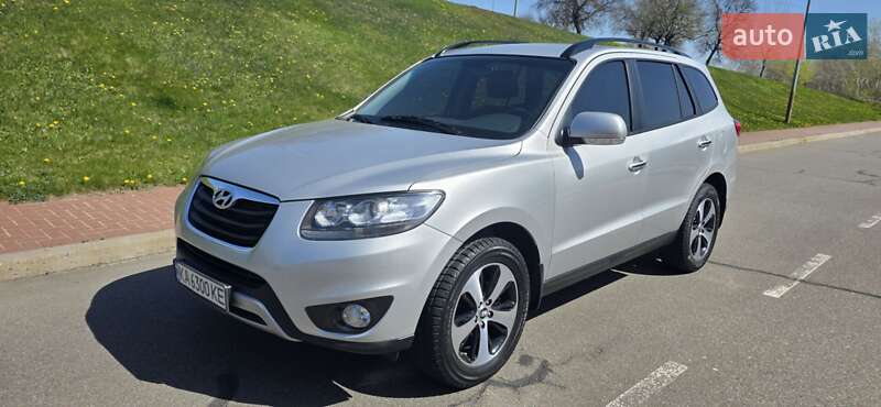 Позашляховик / Кросовер Hyundai Santa FE 2012 в Києві