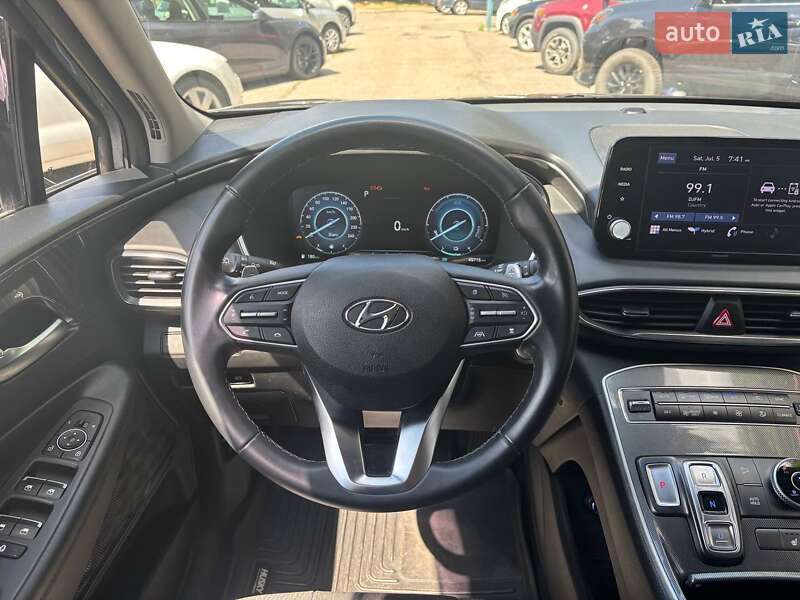 Позашляховик / Кросовер Hyundai Santa FE 2022 в Полтаві