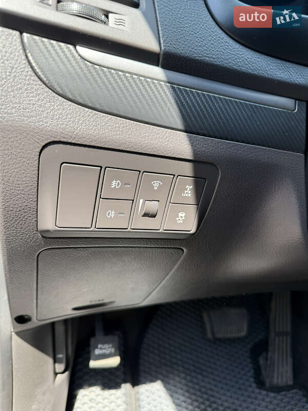 Позашляховик / Кросовер Hyundai Santa FE 2012 в Києві