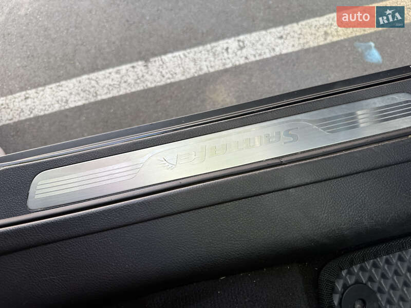 Позашляховик / Кросовер Hyundai Santa FE 2012 в Києві