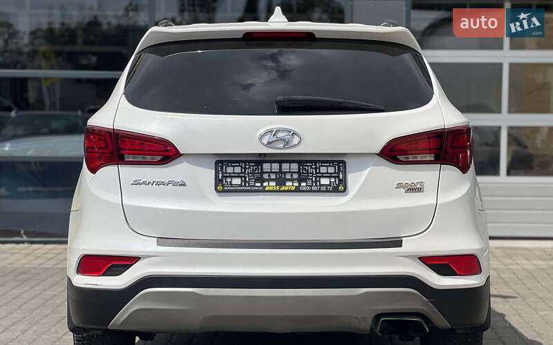 Позашляховик / Кросовер Hyundai Santa FE 2016 в Івано-Франківську