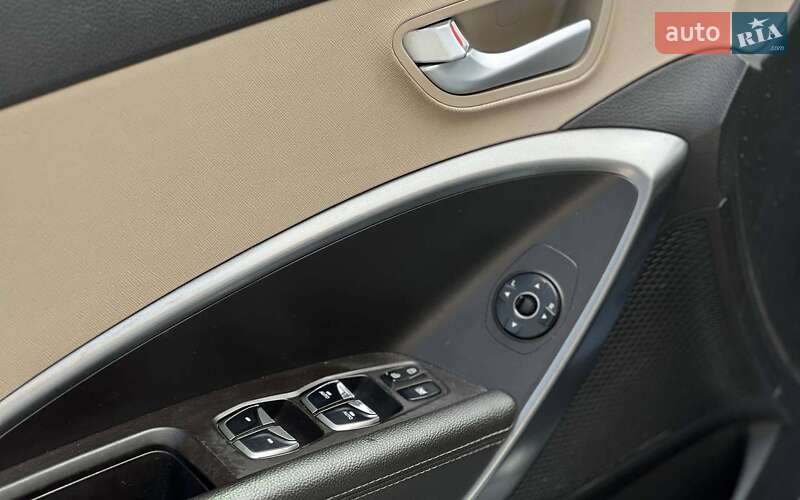 Позашляховик / Кросовер Hyundai Santa FE 2016 в Івано-Франківську