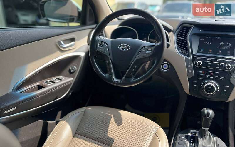 Позашляховик / Кросовер Hyundai Santa FE 2016 в Івано-Франківську