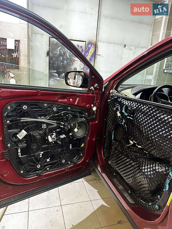Позашляховик / Кросовер Hyundai Santa FE 2013 в Вінниці