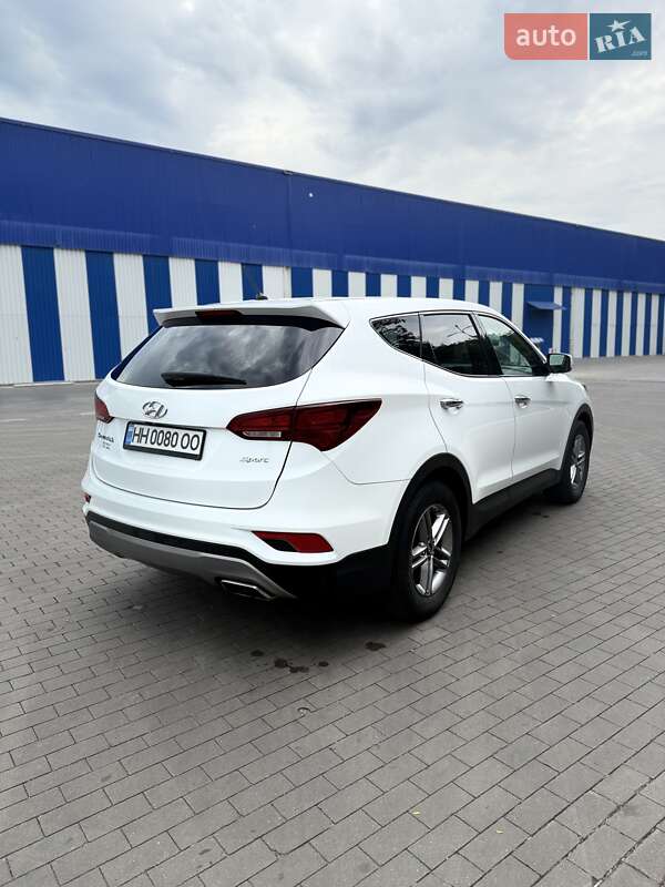 Внедорожник / Кроссовер Hyundai Santa FE 2017 в Одессе
