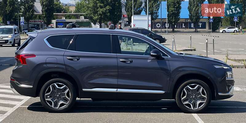 Внедорожник / Кроссовер Hyundai Santa FE 2022 в Киеве