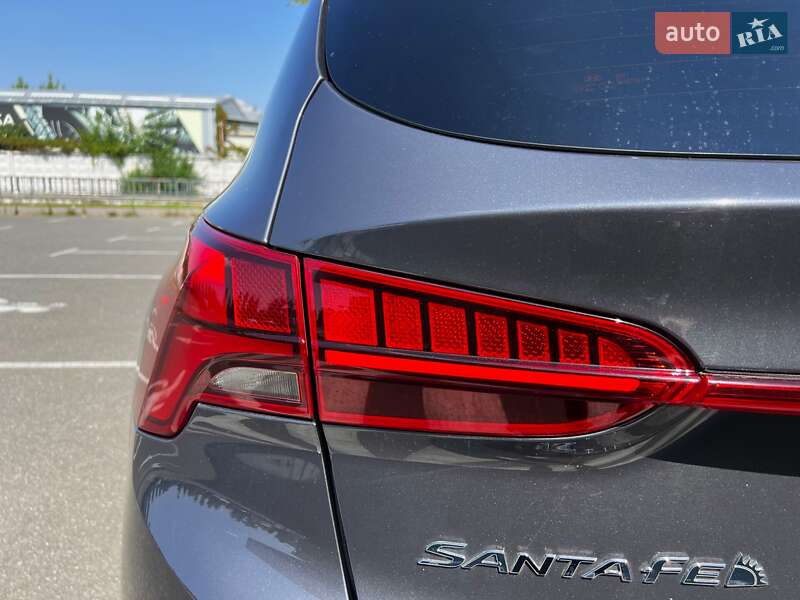 Внедорожник / Кроссовер Hyundai Santa FE 2022 в Киеве