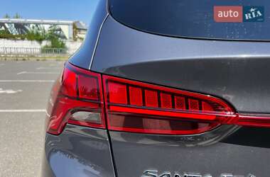 Позашляховик / Кросовер Hyundai Santa FE 2022 в 