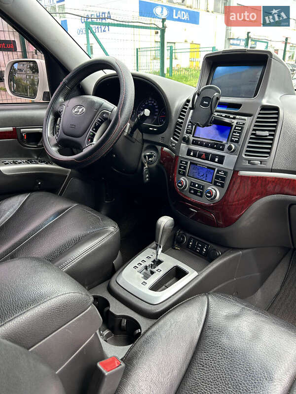 Внедорожник / Кроссовер Hyundai Santa FE 2011 в Сумах