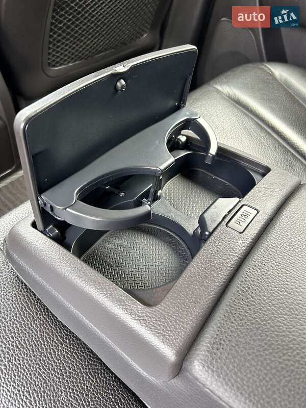 Внедорожник / Кроссовер Hyundai Santa FE 2011 в Сумах