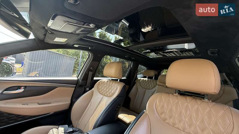 Внедорожник / Кроссовер Hyundai Santa FE 2021 в Киеве