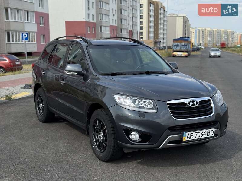 Внедорожник / Кроссовер Hyundai Santa FE 2012 в Виннице