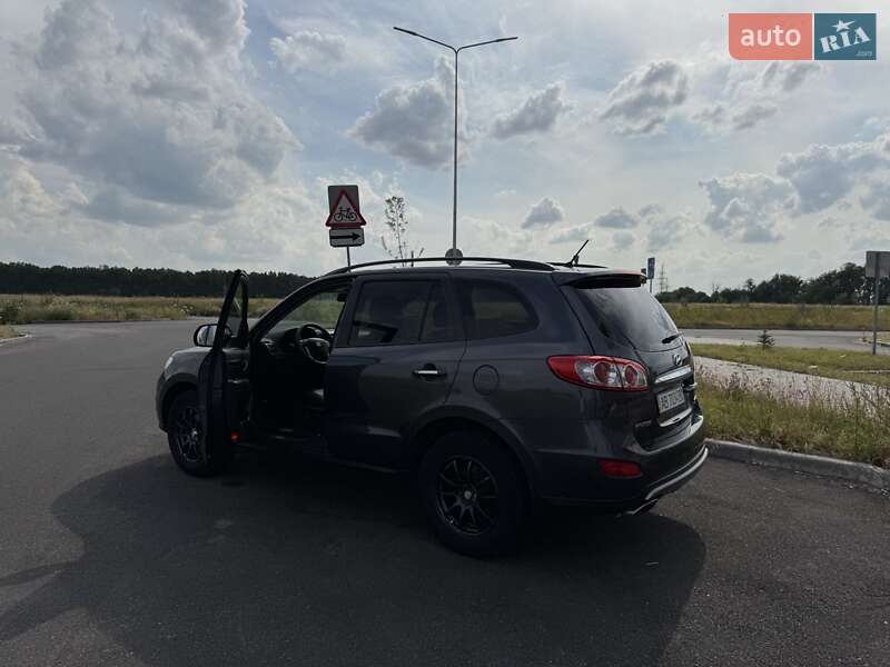 Внедорожник / Кроссовер Hyundai Santa FE 2012 в Виннице
