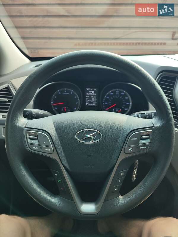Внедорожник / Кроссовер Hyundai Santa FE 2014 в Обухове