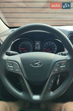 Внедорожник / Кроссовер Hyundai Santa FE 2014 в 