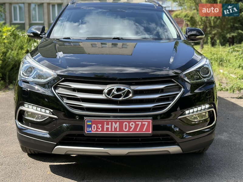 Внедорожник / Кроссовер Hyundai Santa FE 2016 в Ровно