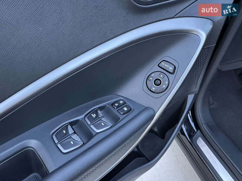 Внедорожник / Кроссовер Hyundai Santa FE 2015 в Луцке