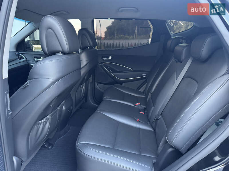 Внедорожник / Кроссовер Hyundai Santa FE 2015 в Луцке