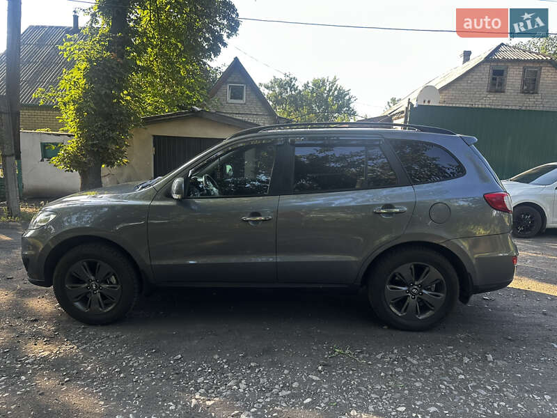 Внедорожник / Кроссовер Hyundai Santa FE 2012 в Лозовой