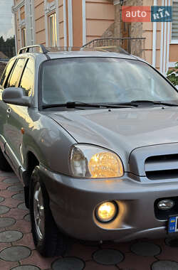 Внедорожник / Кроссовер Hyundai Santa FE 2005 в 