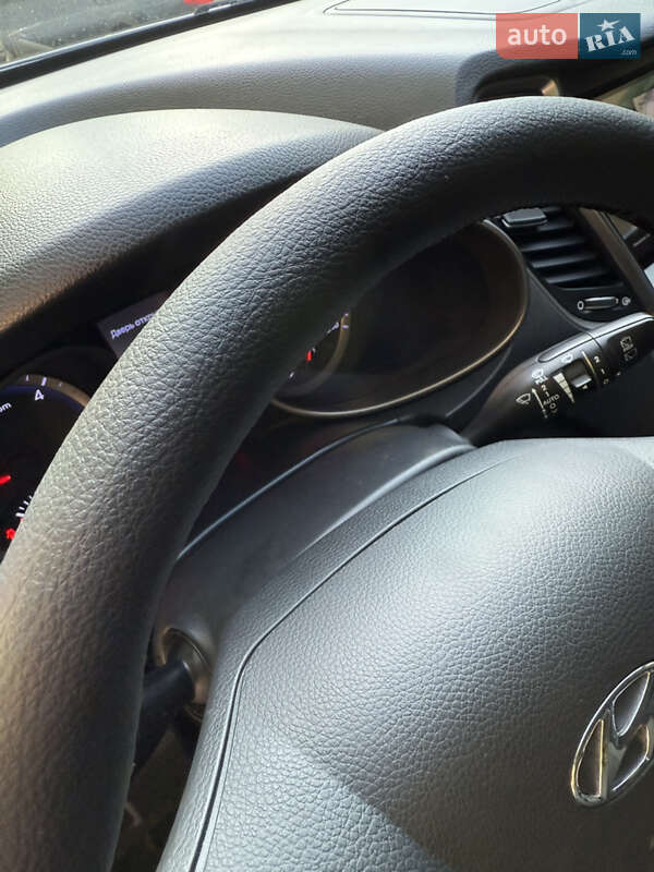 Позашляховик / Кросовер Hyundai Santa FE 2014 в Одесі