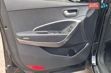 Внедорожник / Кроссовер Hyundai Santa FE 2014 в 