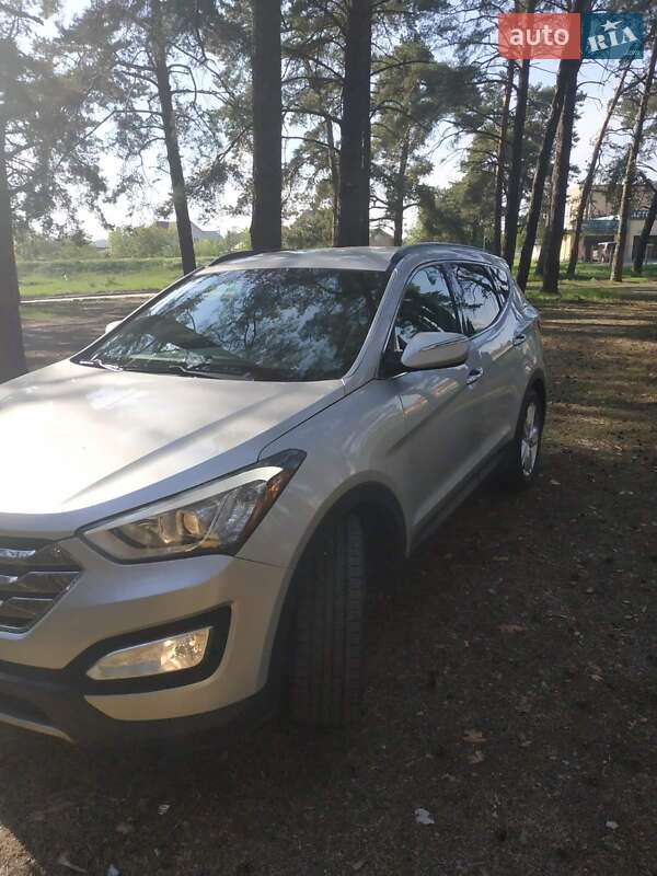 Позашляховик / Кросовер Hyundai Santa FE 2014 в 