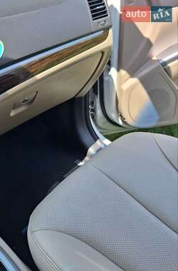 Внедорожник / Кроссовер Hyundai Santa FE 2011 в 