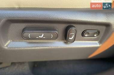 Внедорожник / Кроссовер Hyundai Santa FE 2011 в 