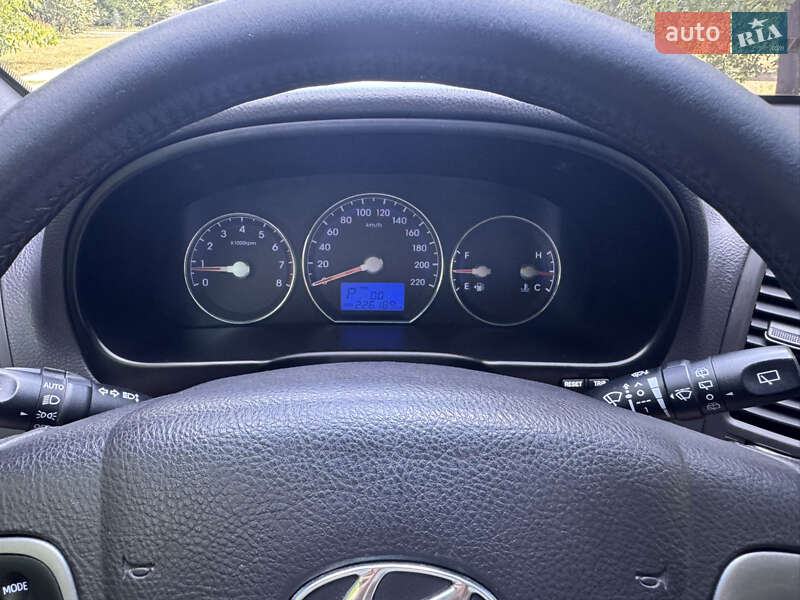 Позашляховик / Кросовер Hyundai Santa FE 2010 в Черкасах фото 10 Позашляховик / Кросовер Hyundai Santa FE 2010 в Черкасах