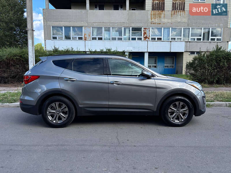 Внедорожник / Кроссовер Hyundai Santa FE 2015 в Черкассах