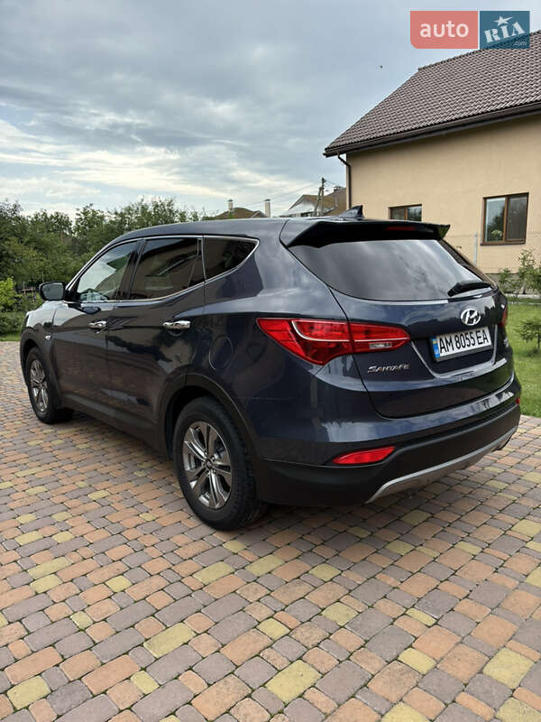 Позашляховик / Кросовер Hyundai Santa FE 2015 в Житомирі