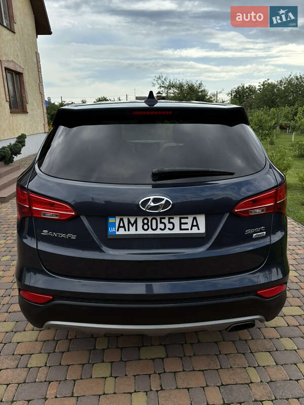 Позашляховик / Кросовер Hyundai Santa FE 2015 в Житомирі