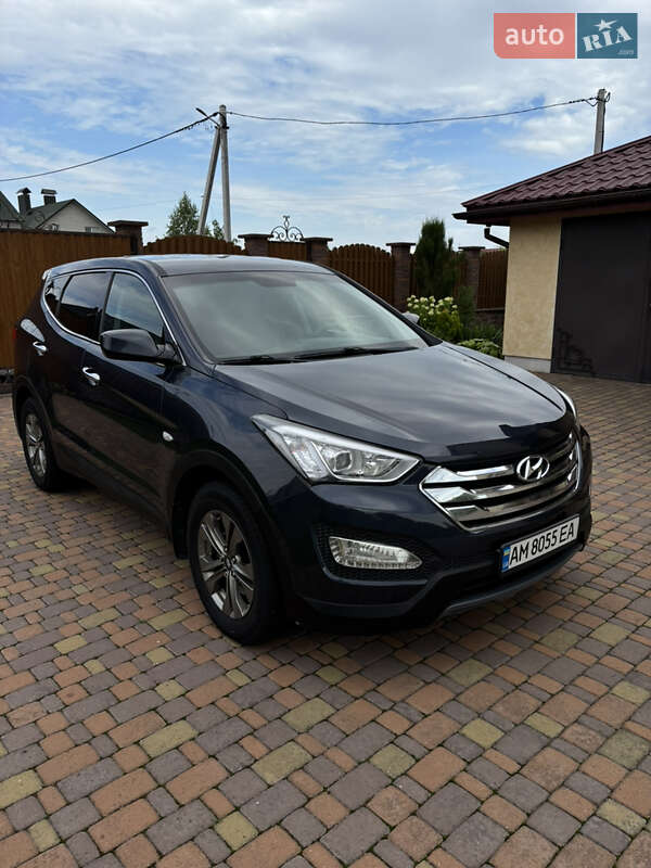 Позашляховик / Кросовер Hyundai Santa FE 2015 в Житомирі