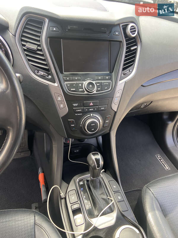 Внедорожник / Кроссовер Hyundai Santa FE 2014 в Калуше