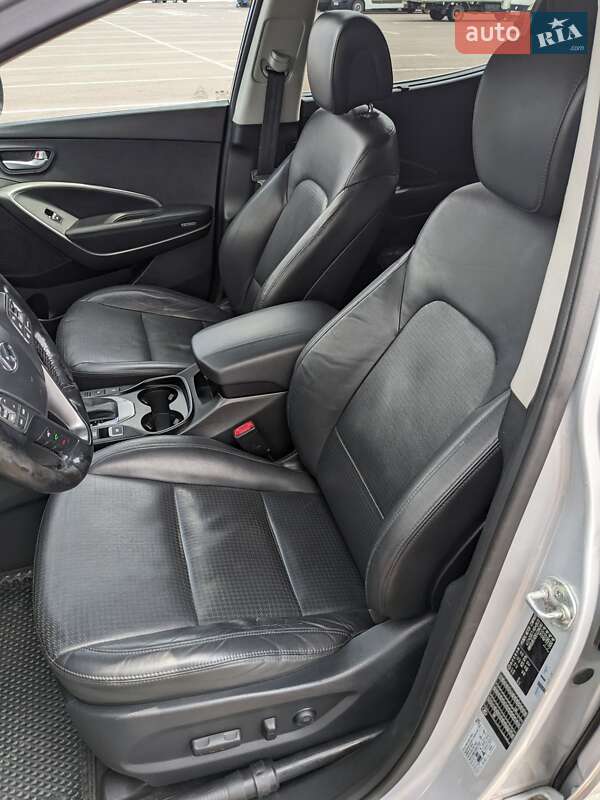 Позашляховик / Кросовер Hyundai Santa FE 2014 в Рівному