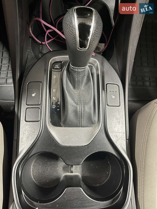 Позашляховик / Кросовер Hyundai Santa FE 2014 в Києві