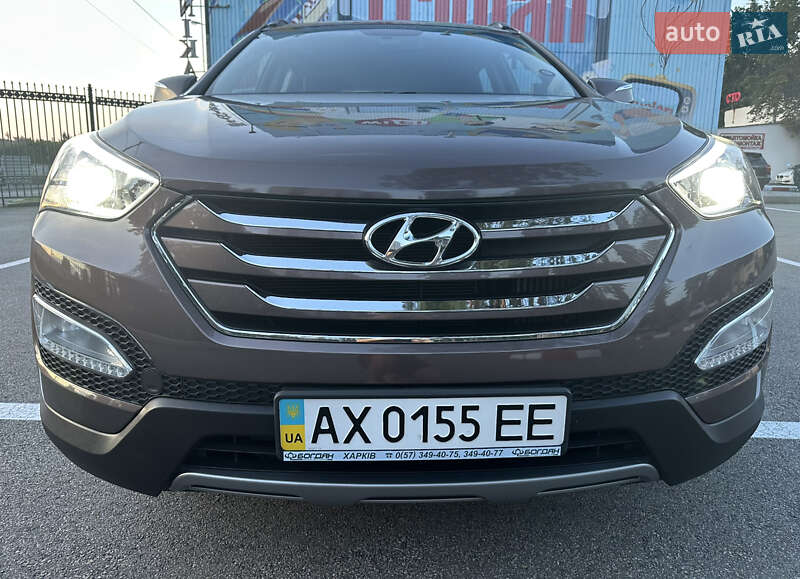Позашляховик / Кросовер Hyundai Santa FE 2014 в Харкові