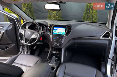 Внедорожник / Кроссовер Hyundai Santa FE 2013 в 