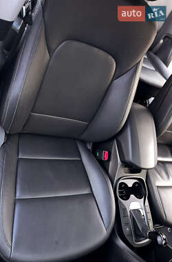 Внедорожник / Кроссовер Hyundai Santa FE 2013 в 