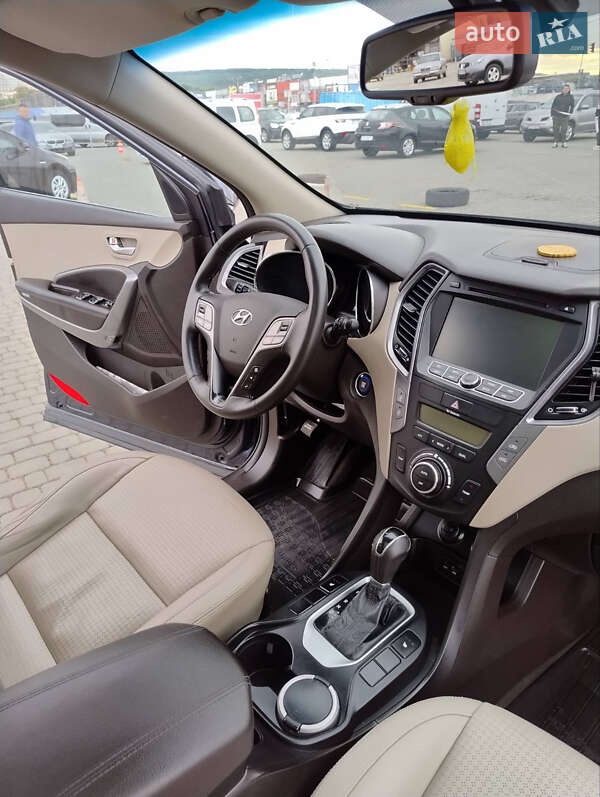 Внедорожник / Кроссовер Hyundai Santa FE 2013 в Черновцах